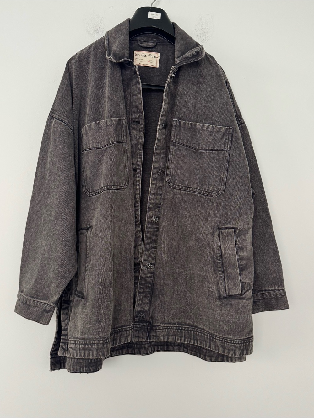 Free People We The Free Madison City Denim Jacket M Oversize Washed Black Grunge - Picture 3 of 13